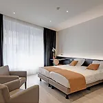Du Commerce Hotel