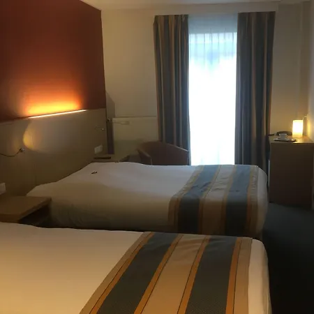 Hotel Du Commerce 3*