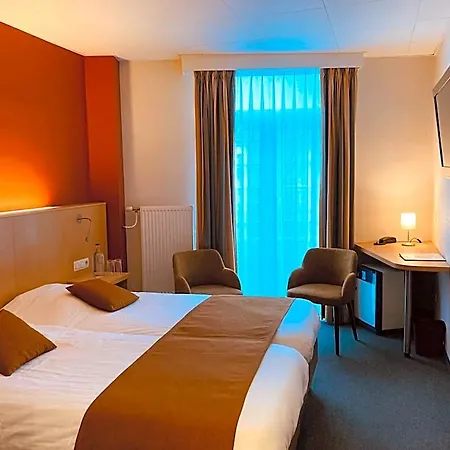 Du Commerce Hotel 3*